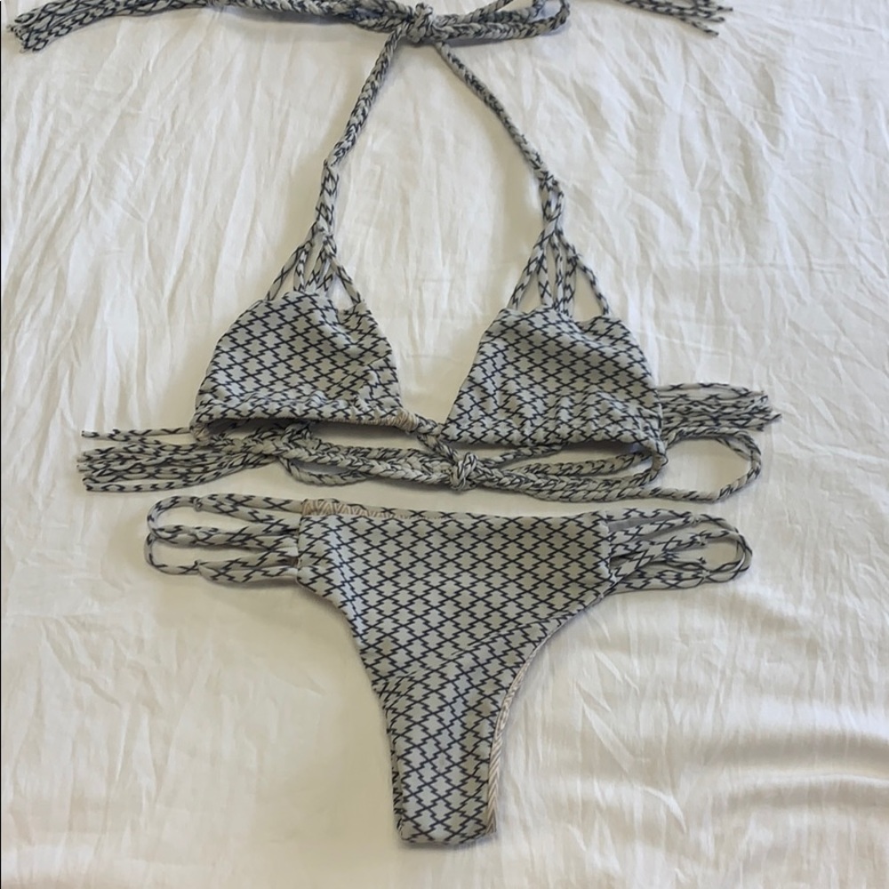 Acacia Set